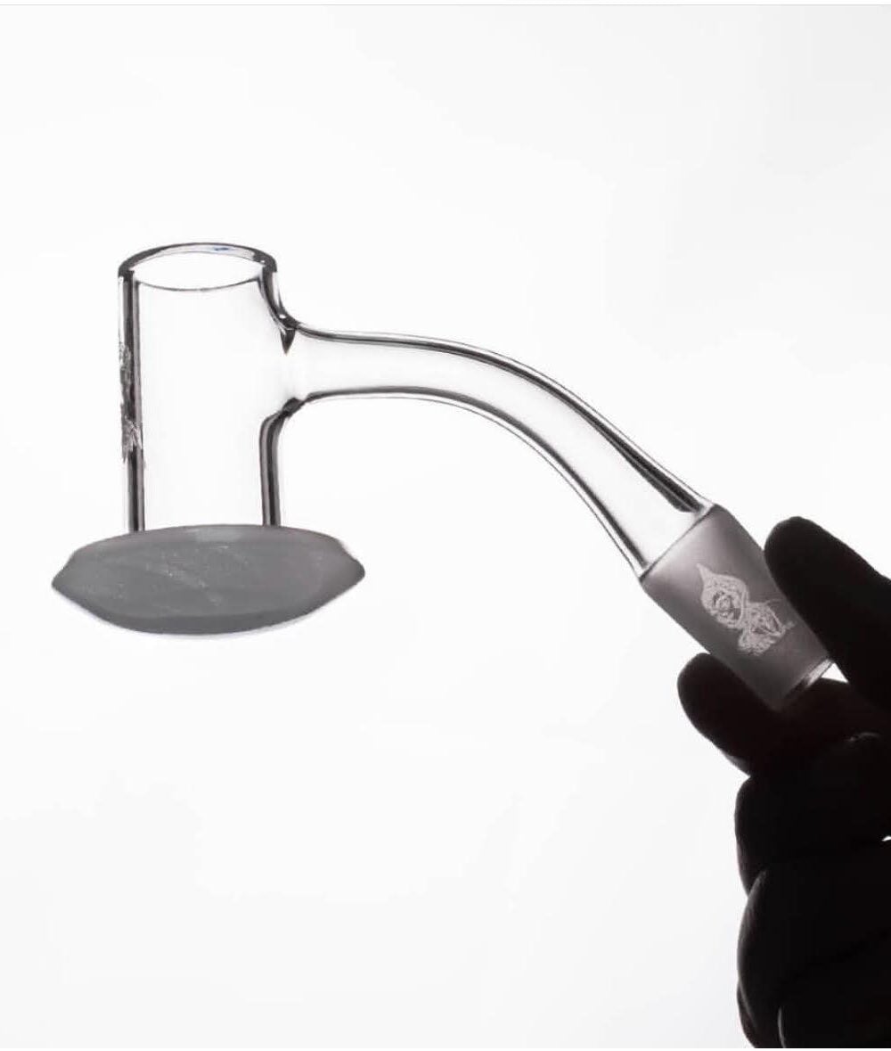 Alternative view of TEMPLE QUARTZ: OPAQUE BLENDER