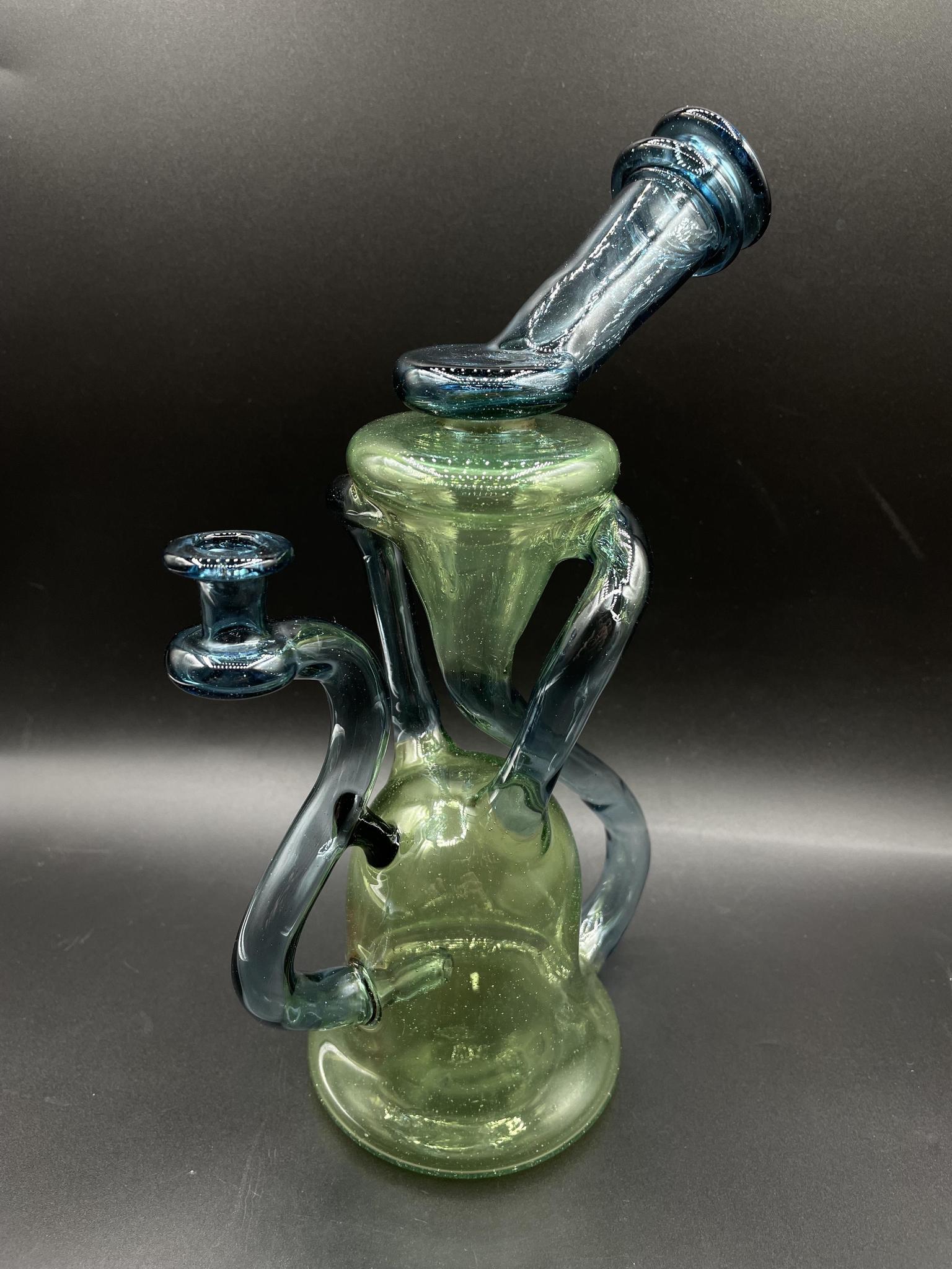 MANCHILD GLASSWORKS: HYDRA CFL DUAL UPTAKE RECYCLER - Image 2