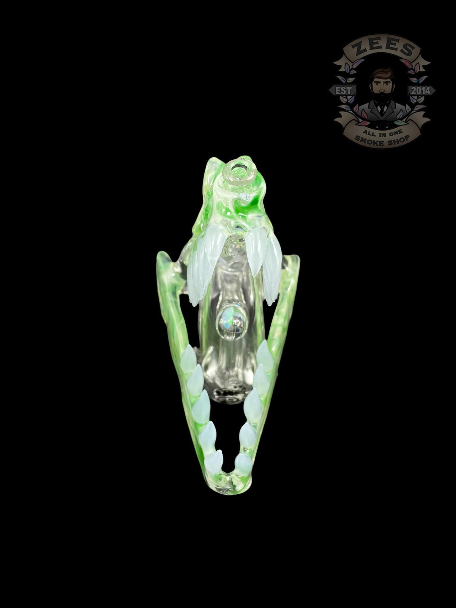 SLURM SNOB GLASS: GREEN W/ FROSTY WHITE TEETH DINO SKULL RIG - Image 3