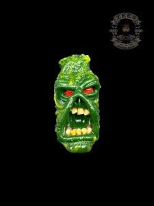#19 SWAMP THING