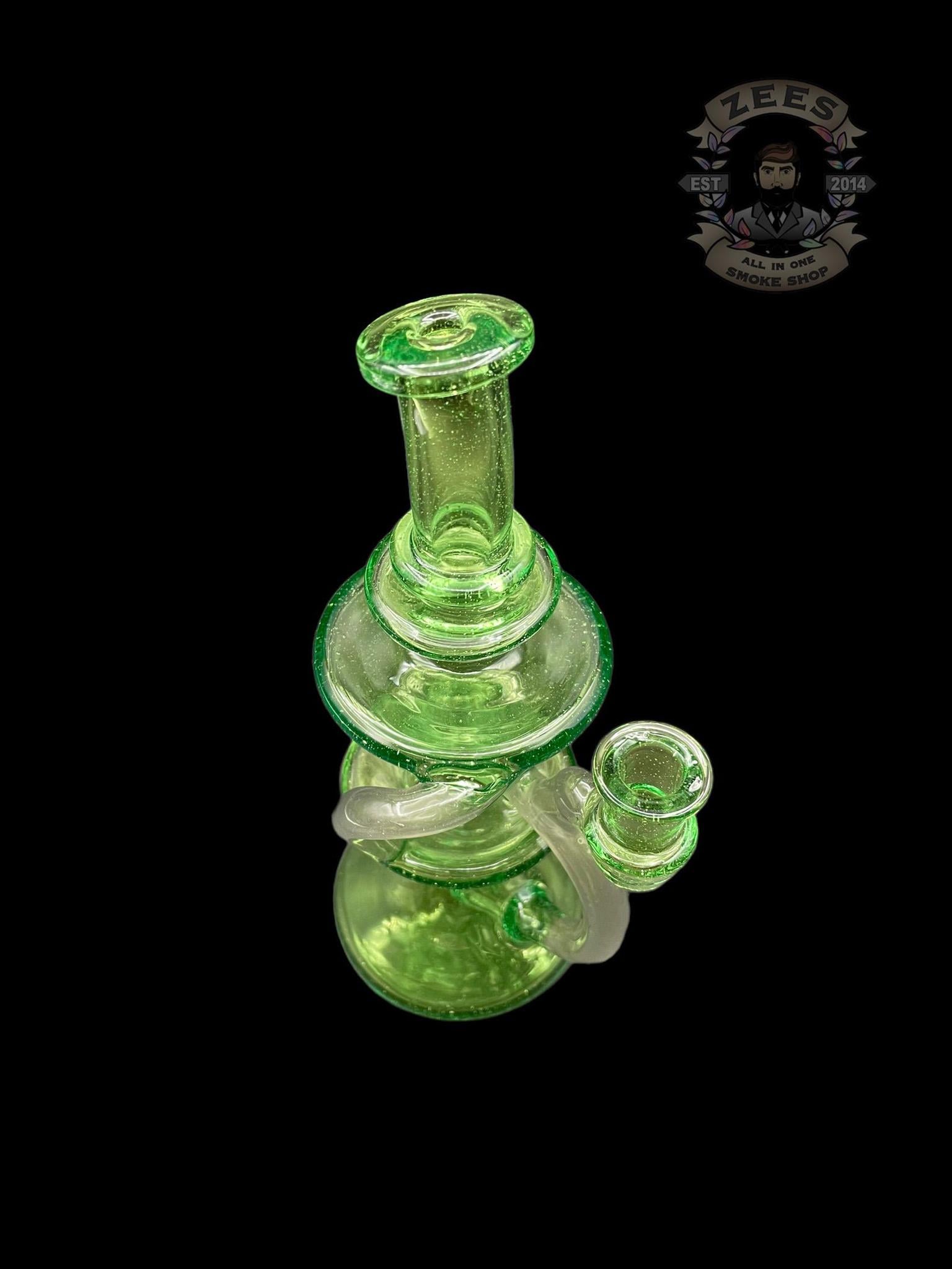 CAPTNCRONIC GLASS: EMERALD GREEN DUAL UPTAKE RECYCLER - Image 4