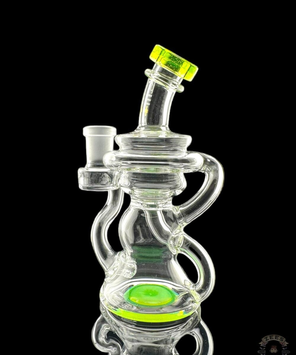 Alternative view of BETA GLASS LABS: KLEIN 2.0 NANO SIZE GREEN SLYME