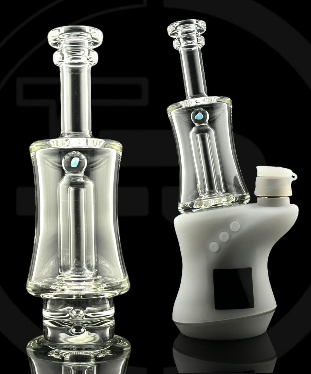 IRIDESCENT GLASS: CLEAR WITH OPAL FOCUS V CARTA ATTACHMENT