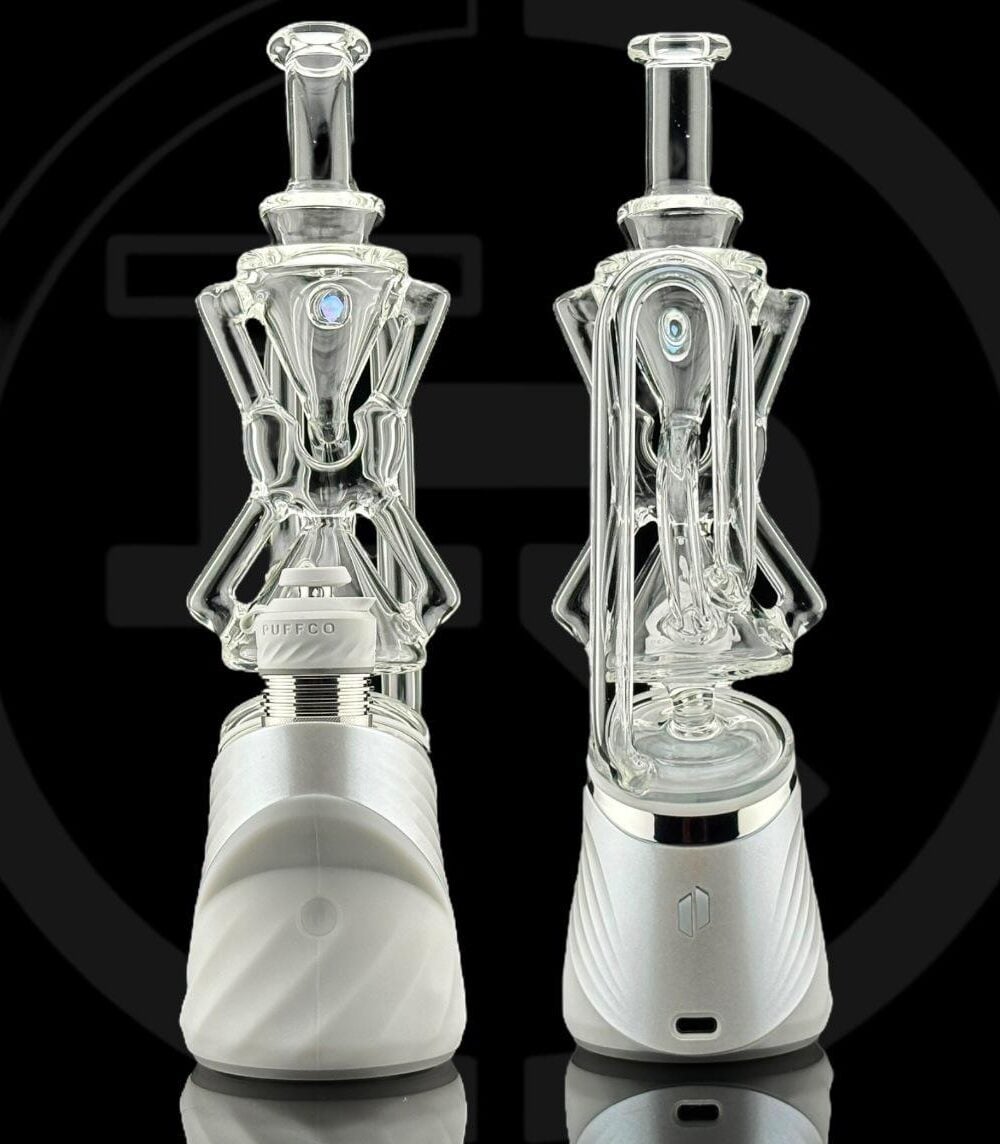 IRIDESCENT GLASS X ION GLASS: XCR PUFFCO PEAK ATTACHMENT - XCR CLEAR WITH OPAL