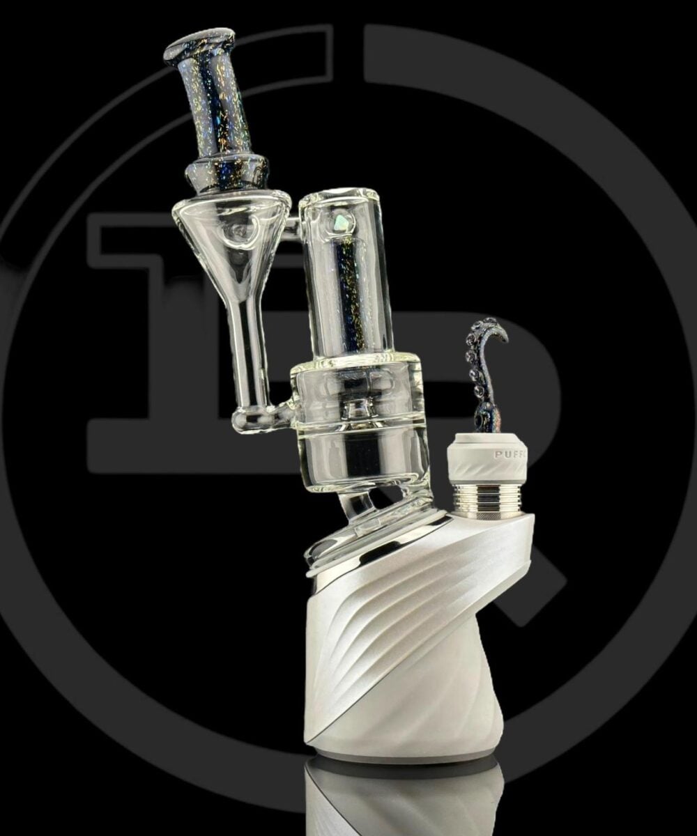Alternative view of ZEE'S SMOKE SHOP: FUNCTIONAL BOYZ BUNDLE