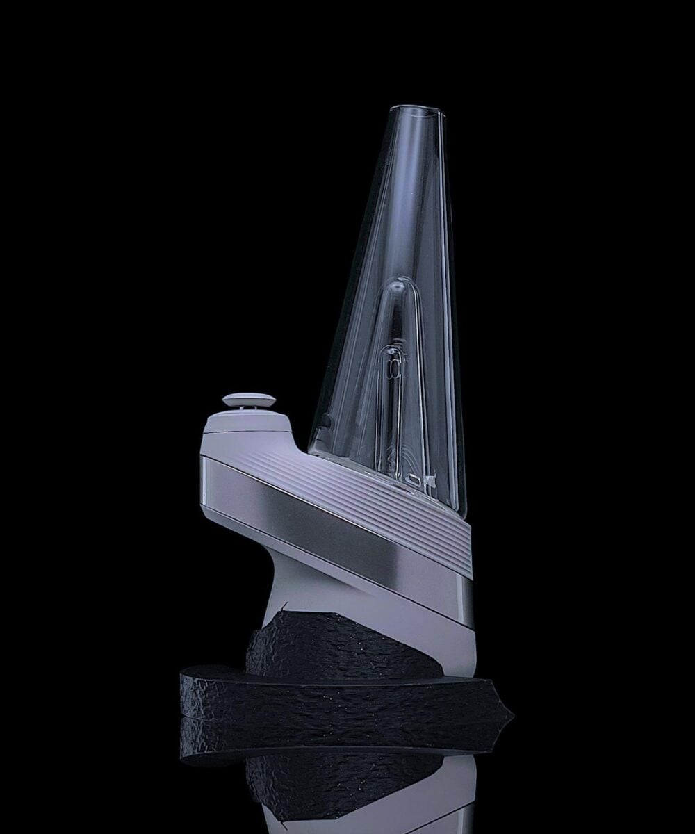 TOM FINN GLASS: LANDING PAD PUFFCO PEAK STABILIZING BASE - SPARKLE BLACK