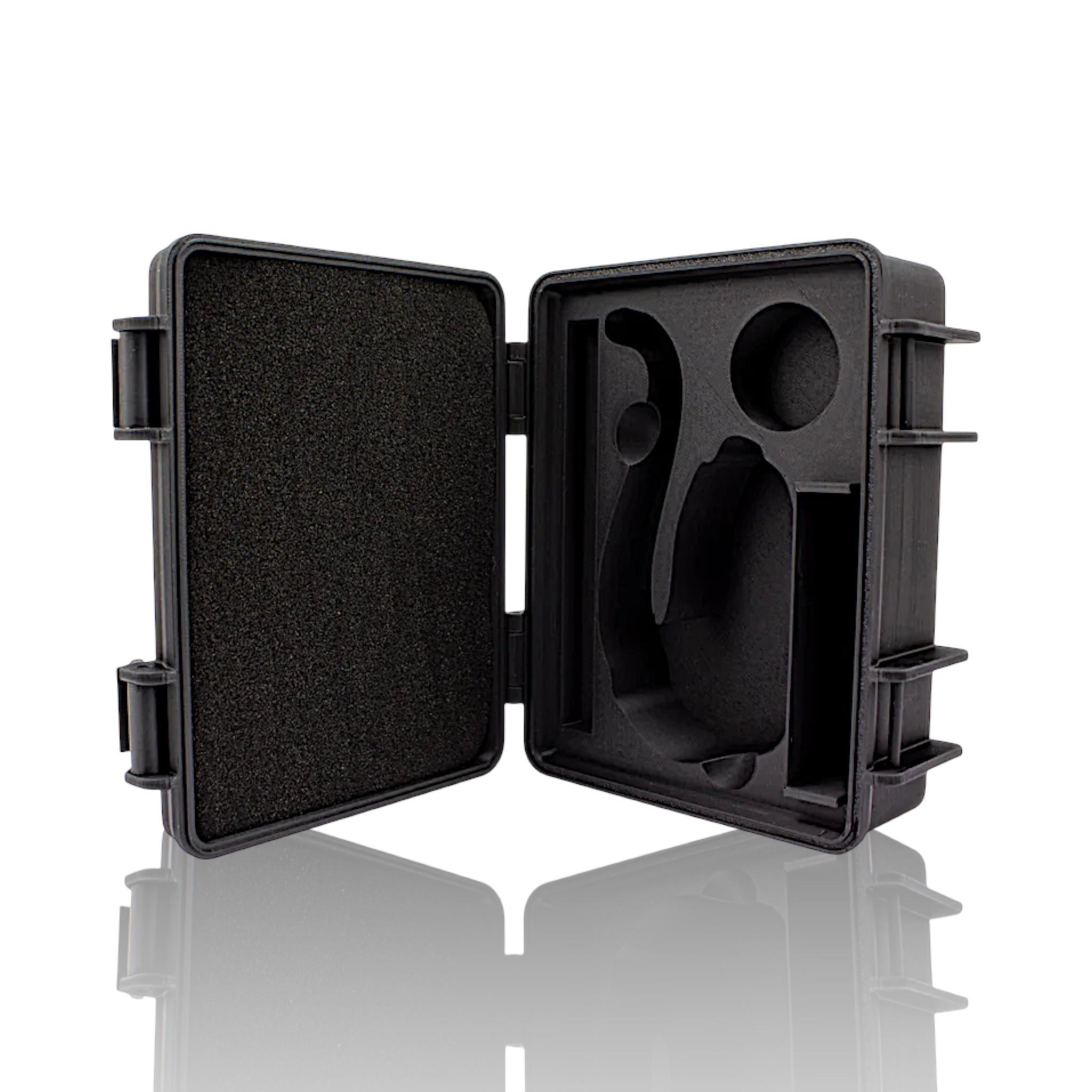 TOM FINN GLASS: PROXY HARD CASE