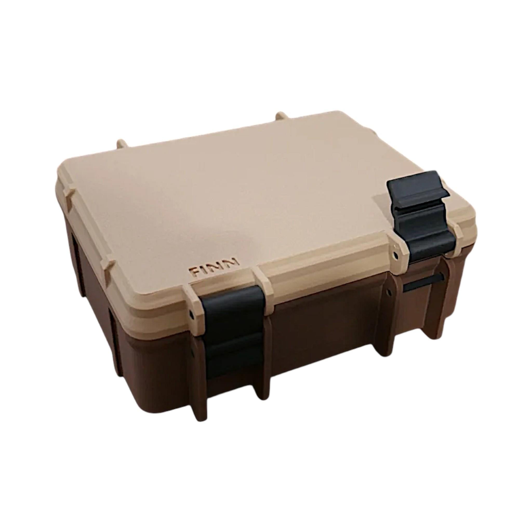 TOM FINN GLASS: PROXY HARD CASE - Image 5