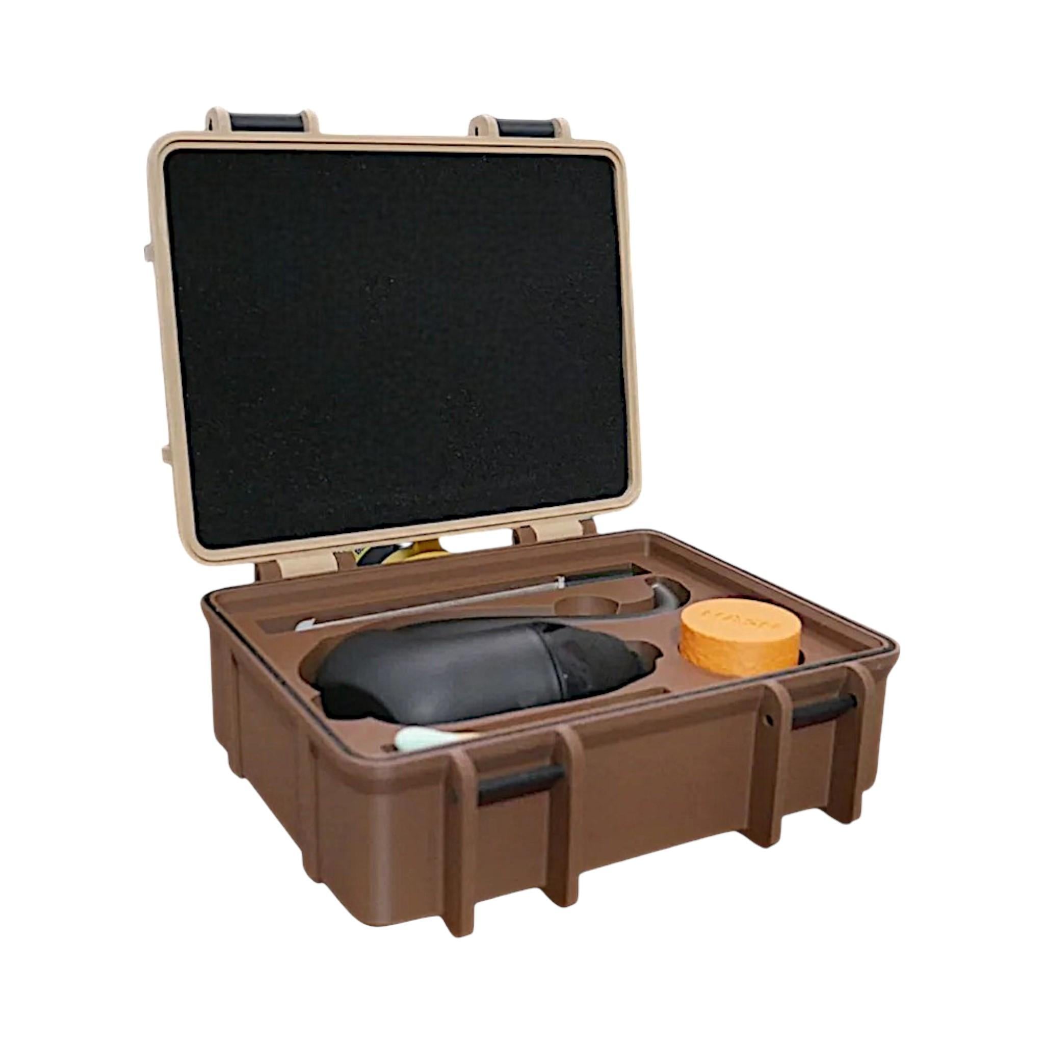 TOM FINN GLASS: PROXY HARD CASE - Image 3