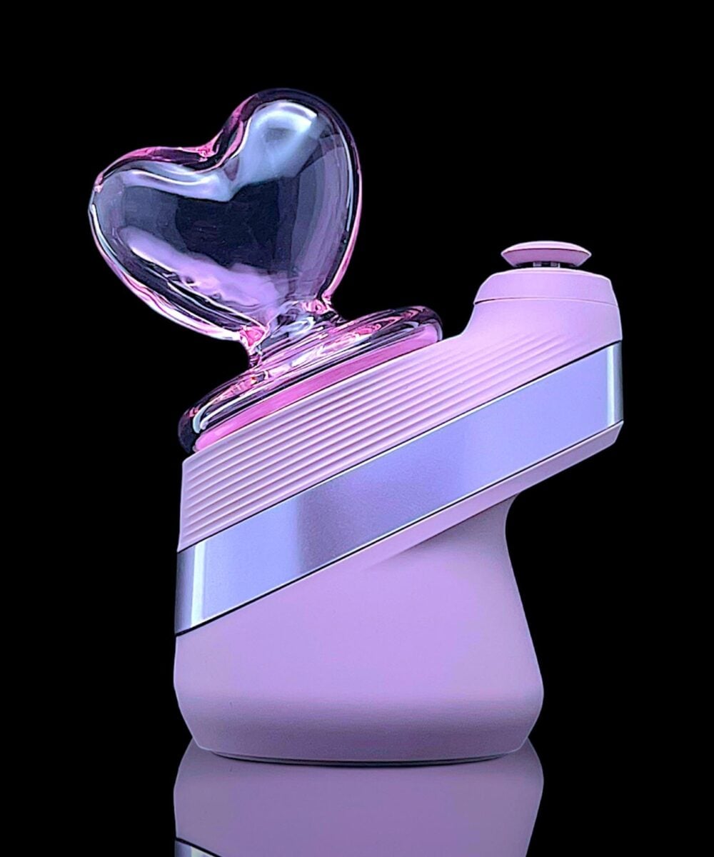 Alternative view of IRIDESCENT GLASS: HEART DRY TOP PUFFCO PEAK GLASS ATTACHMENT
