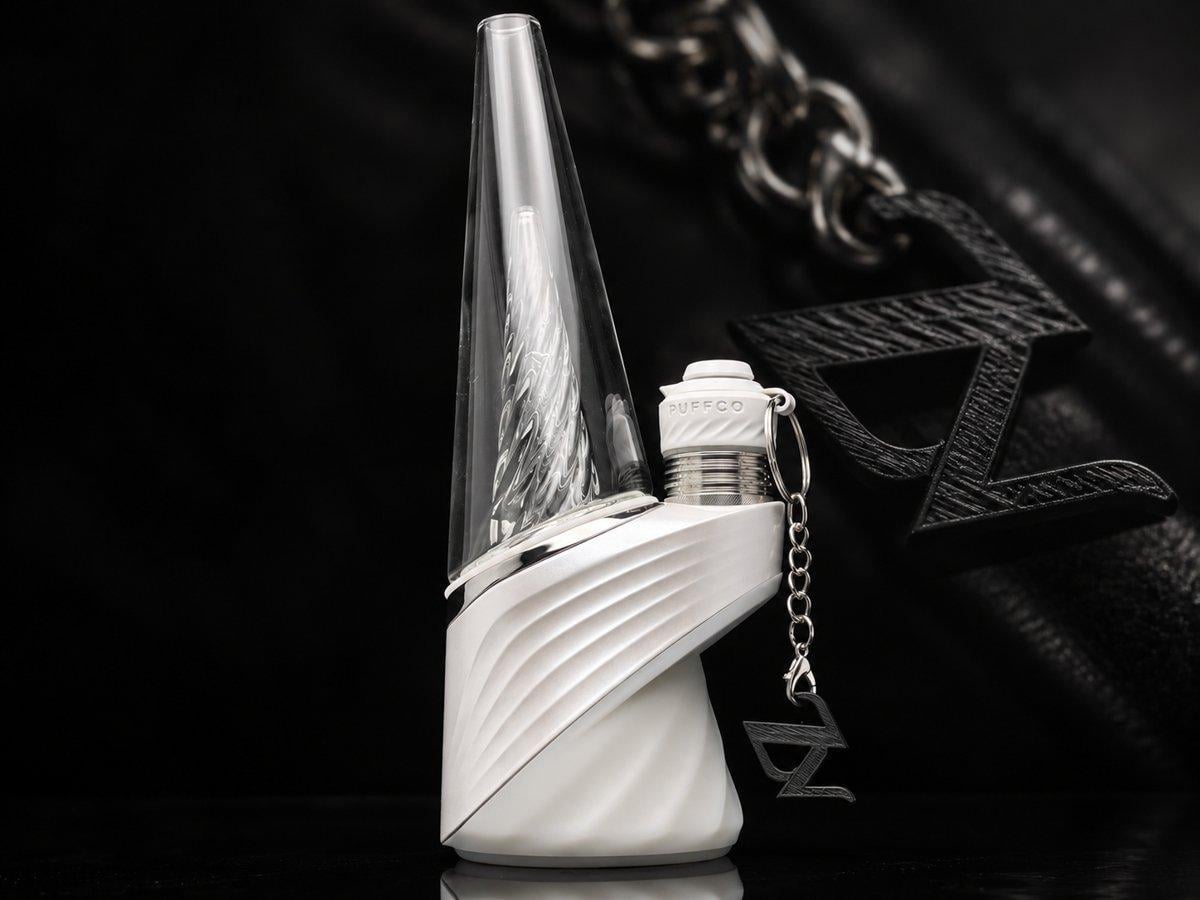ZEE VAPOR: FREE KEYCHAIN FOR ALL PUFFCO DEVICES - Image 4